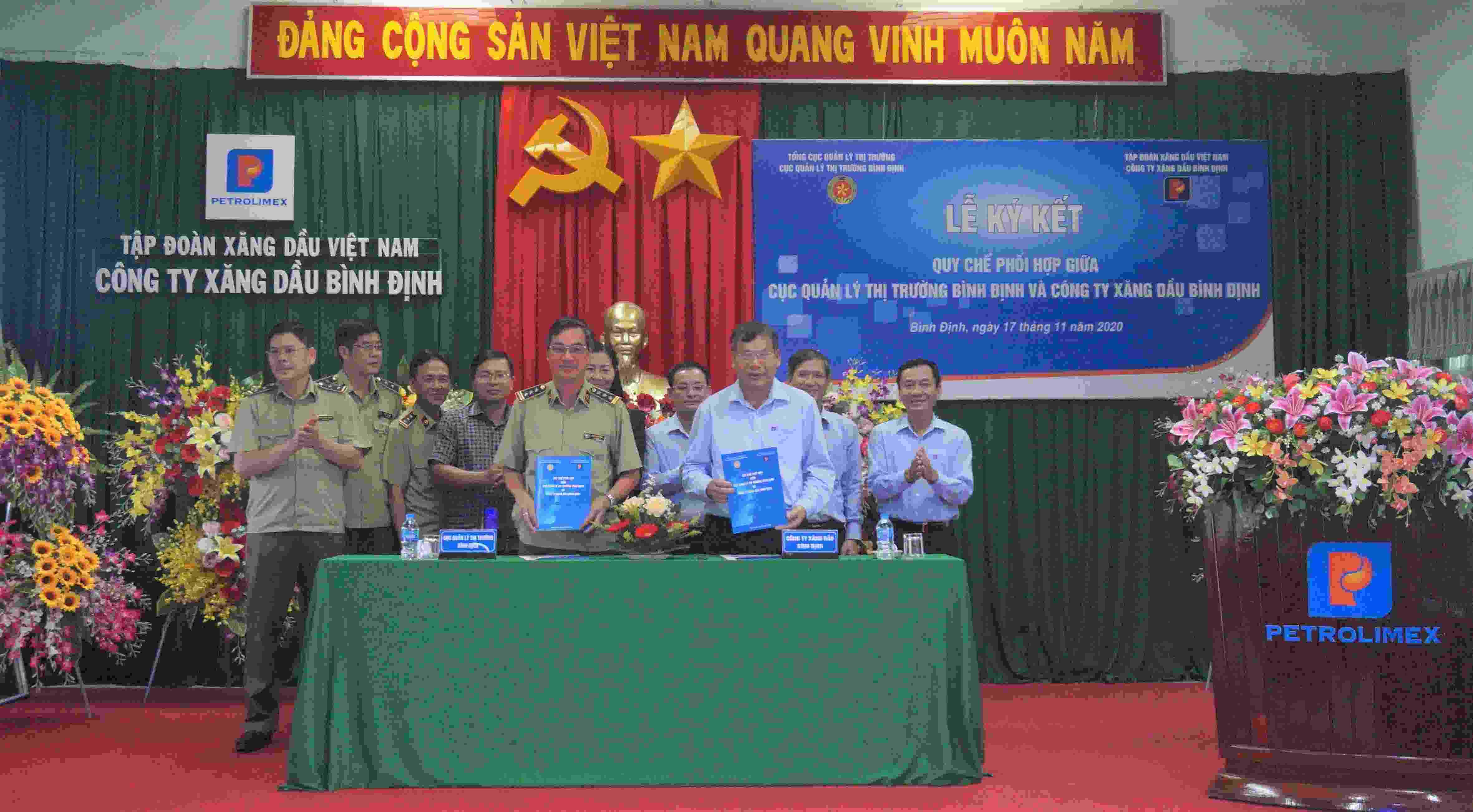 Tăng cường phối hợp trong công tác quản lý thị trường kinh doanh xăng dầu