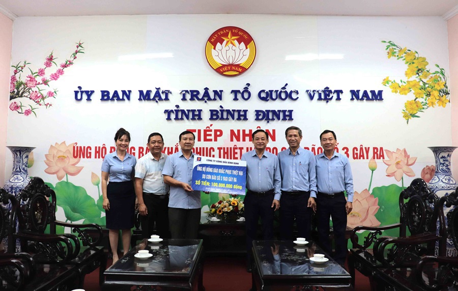 Ủng hộ đồng bào khắc phục thiệt hại do cơn bão số 3 Yagi gây ra