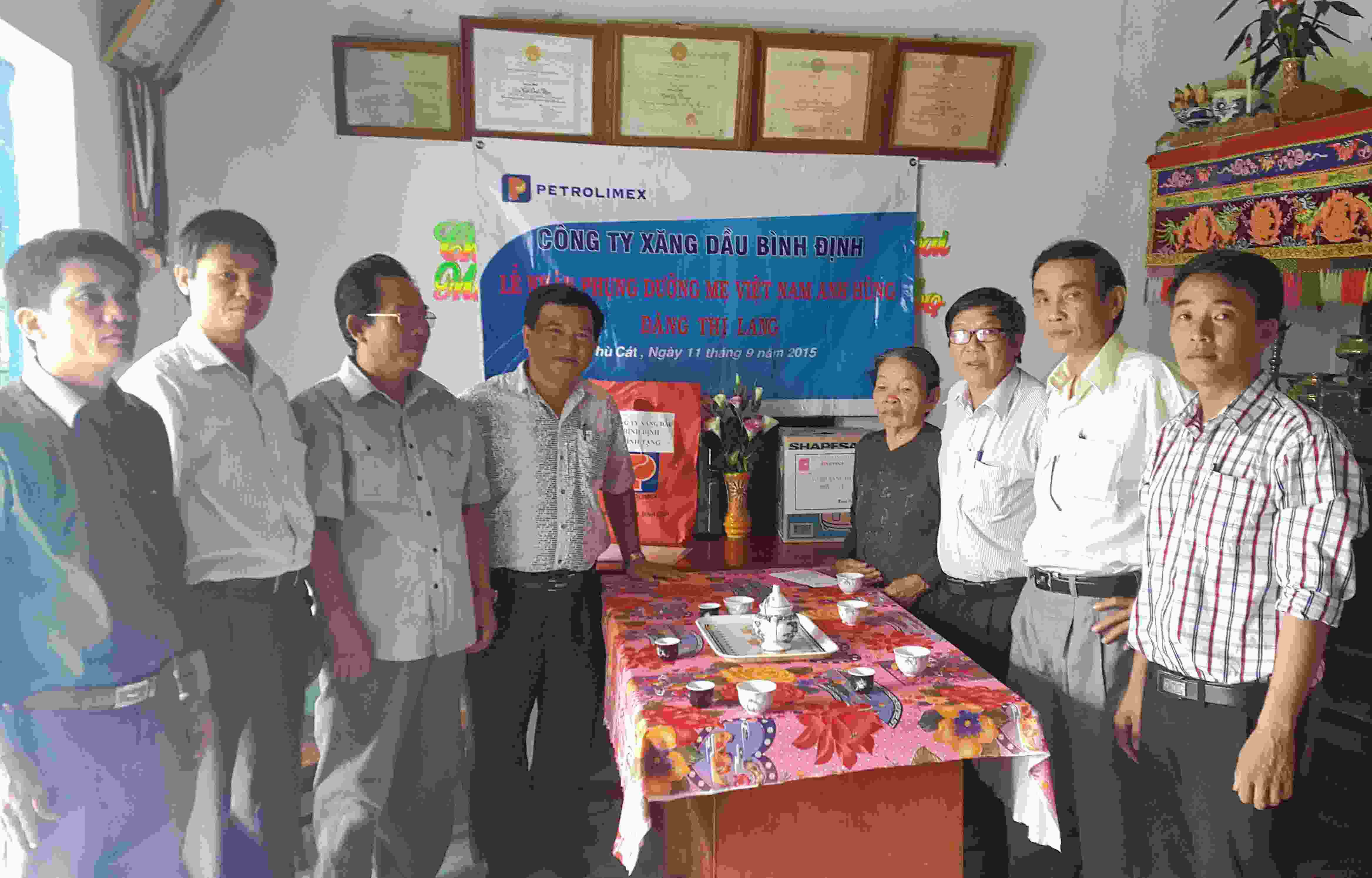 Lễ nhận phụng dưỡng Mẹ Việt Nam Anh Hùng