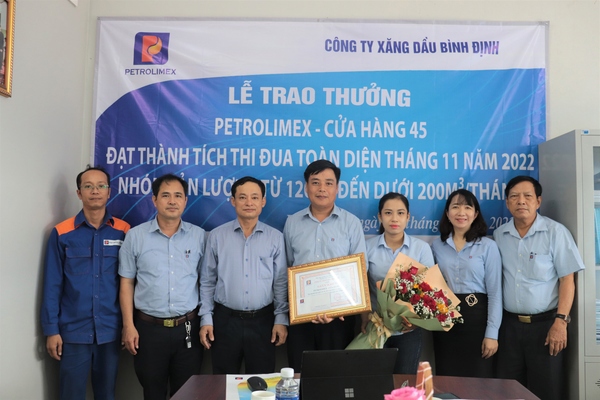 Tổ chức biểu dương, khen thưởng các CHXD đạt thành tích thi đua toàn diện tháng 11/2022