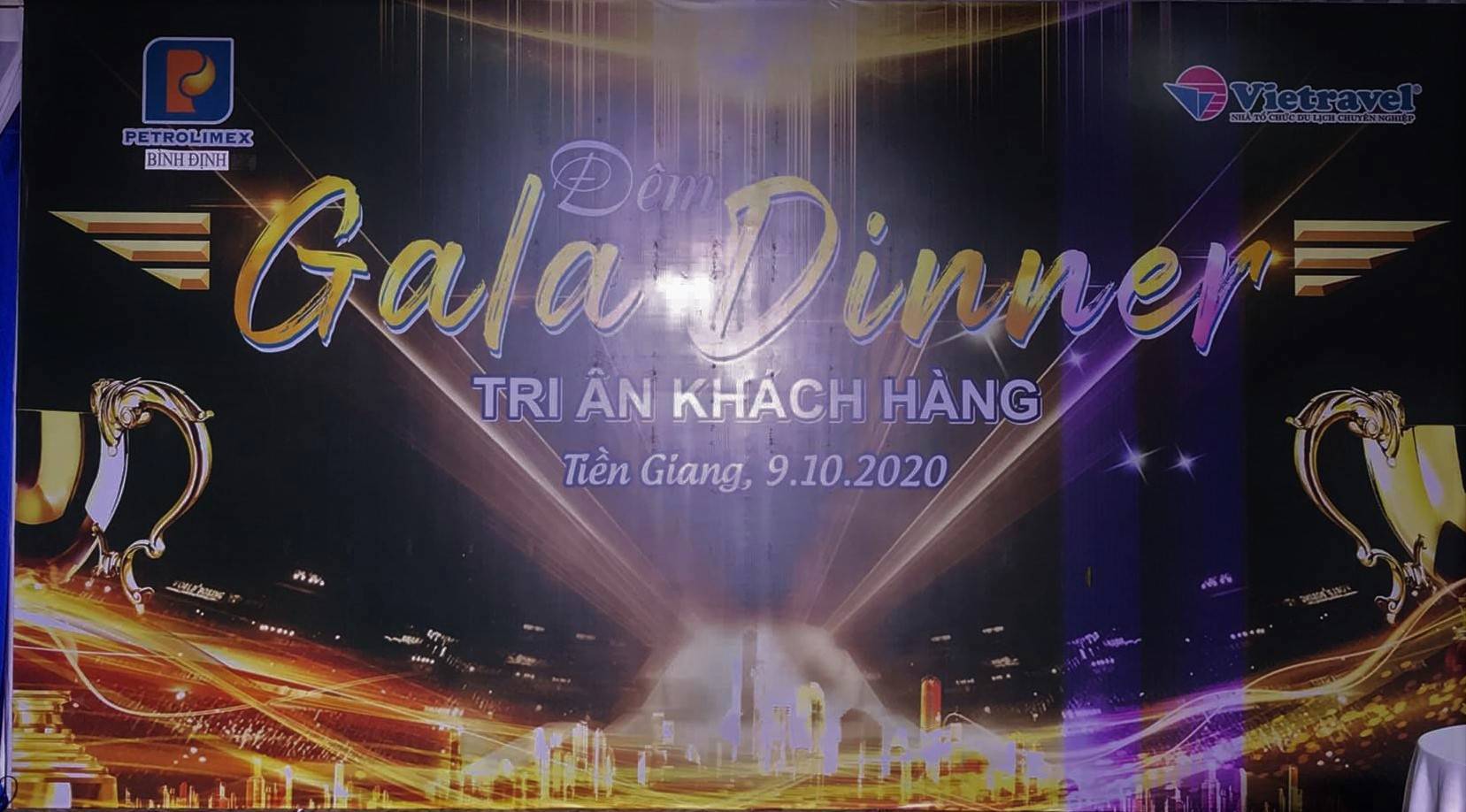Petrolimex Bình Định tri ân khách hàng chung vai vượt Covid-19