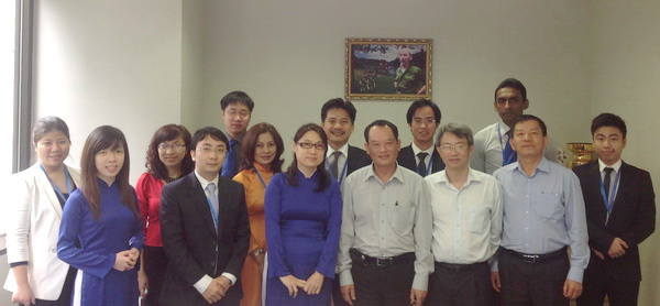 Petrolimex Singapore visited by Vietnam Ambassador Tran Hai Hau on the Occasion of Tet